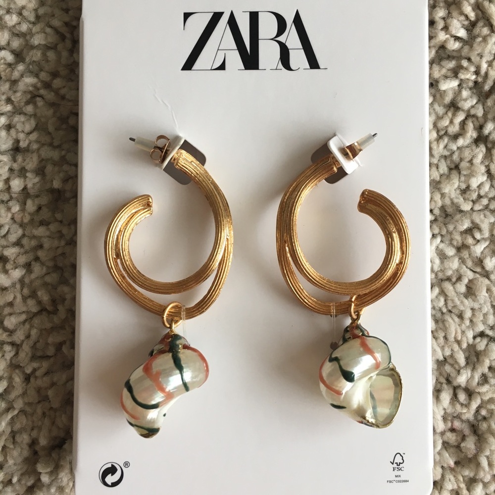 Shell earrings